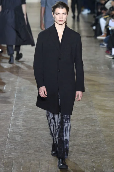 Look 26
